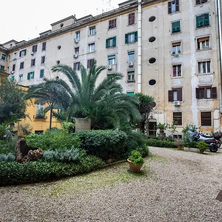 Testaccio Near Trastevere Hébergement de vacances Rome